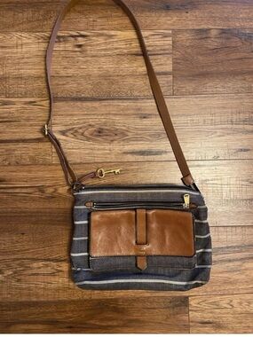 Fossil Kinley Crossbody Purse Chambray Stripe Woven Brown Leather Flap & Strap